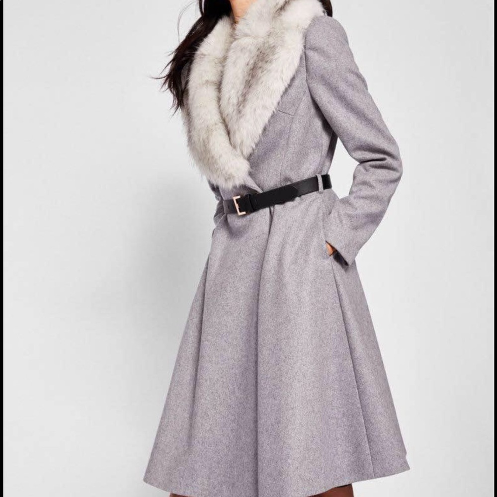 BNWT ted baker faux fur collar skirted coat Ted Baker size 4 ( Medium-Large)